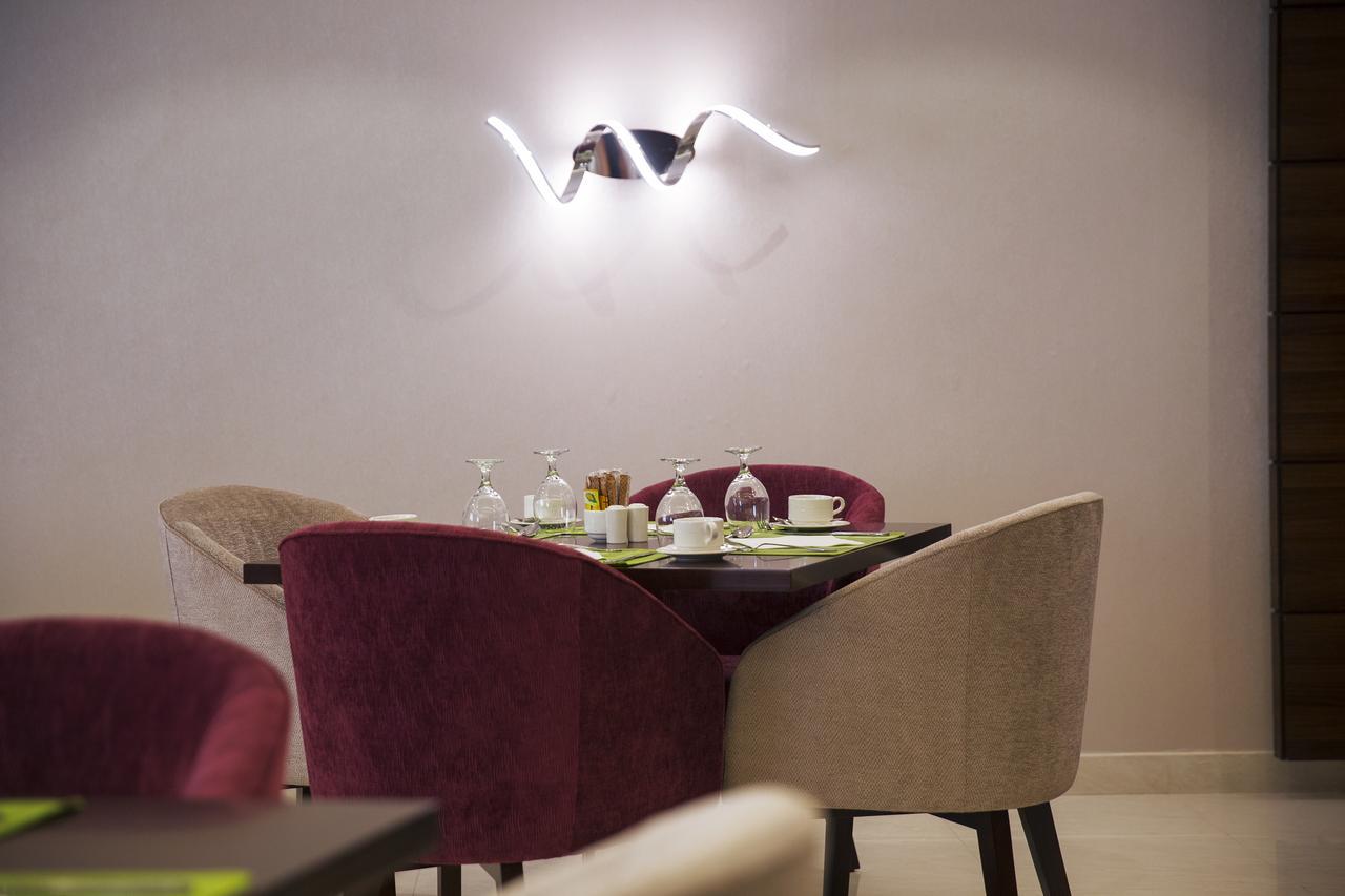 Motiara Hotel - Al Murouj Rijad Zewnętrze zdjęcie